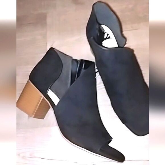 Ladies Fergalicious Volume Black Peep Toe Sandal Black Heels sz 11 - Picture 3 of 9